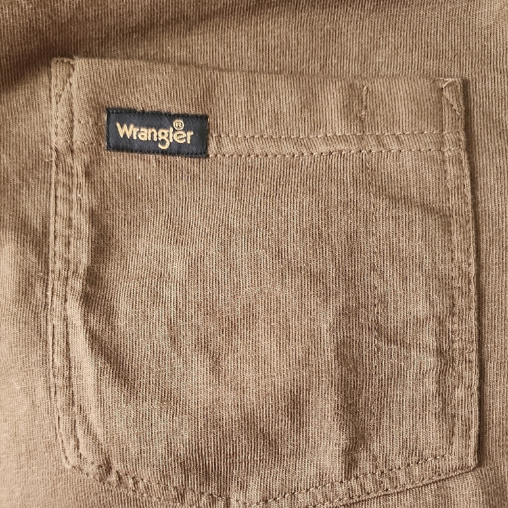 Wrangler Men's Brown Short Sleeve Pocket Tee - Picture 3 of 9